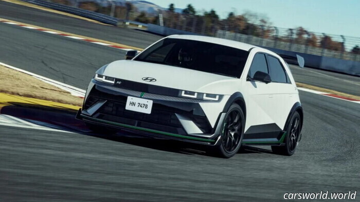 ¿Qué EV Será Un Coleccionable Muy Buscado En 20 Años? | Carscoops